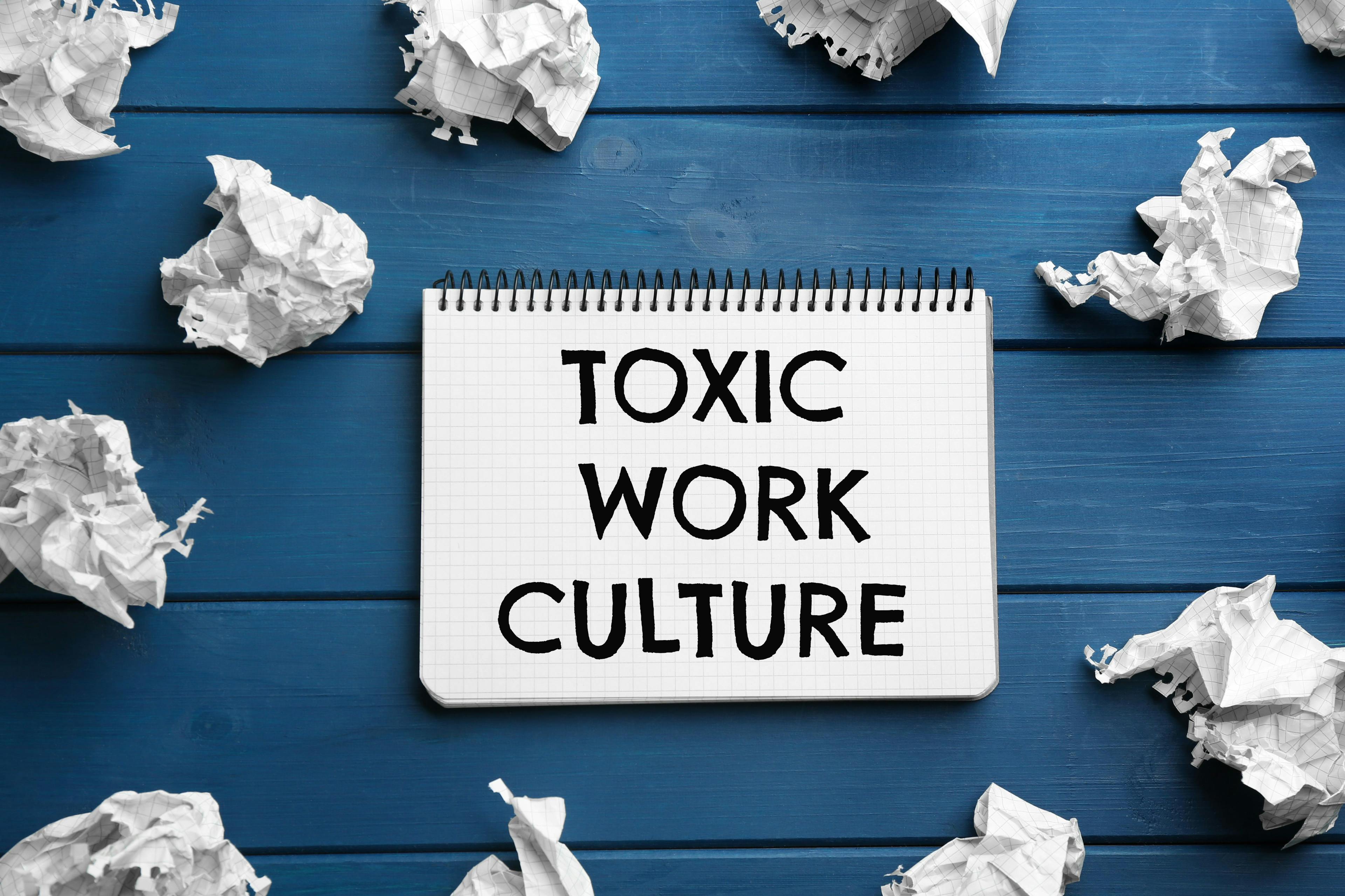 Combating 4 harmful workplace mindsets