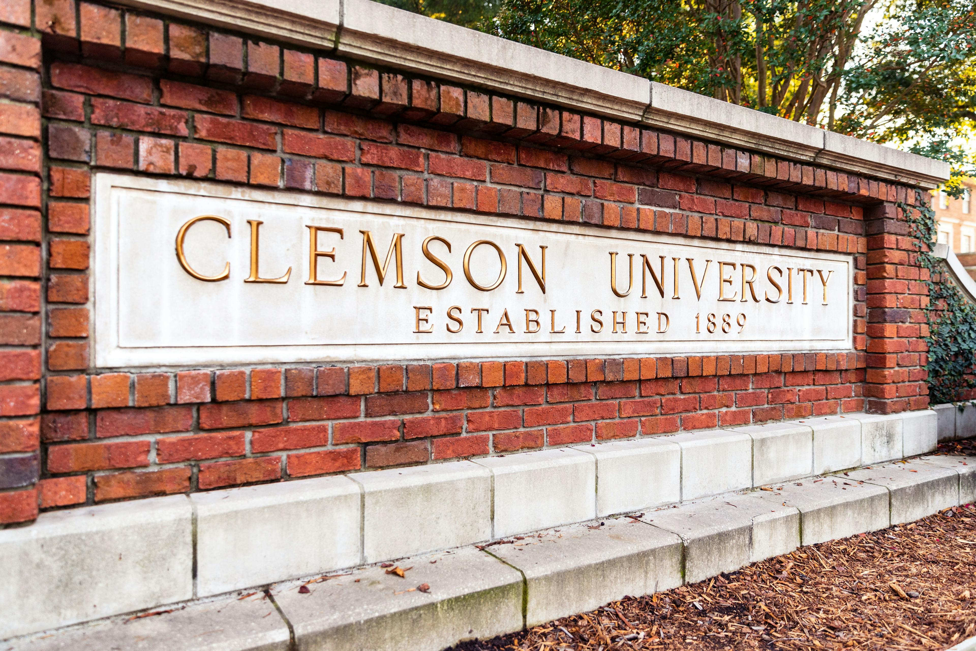 Clemson University’s Board of Trustees officially approve the development of new College of Veterinary Medicine 