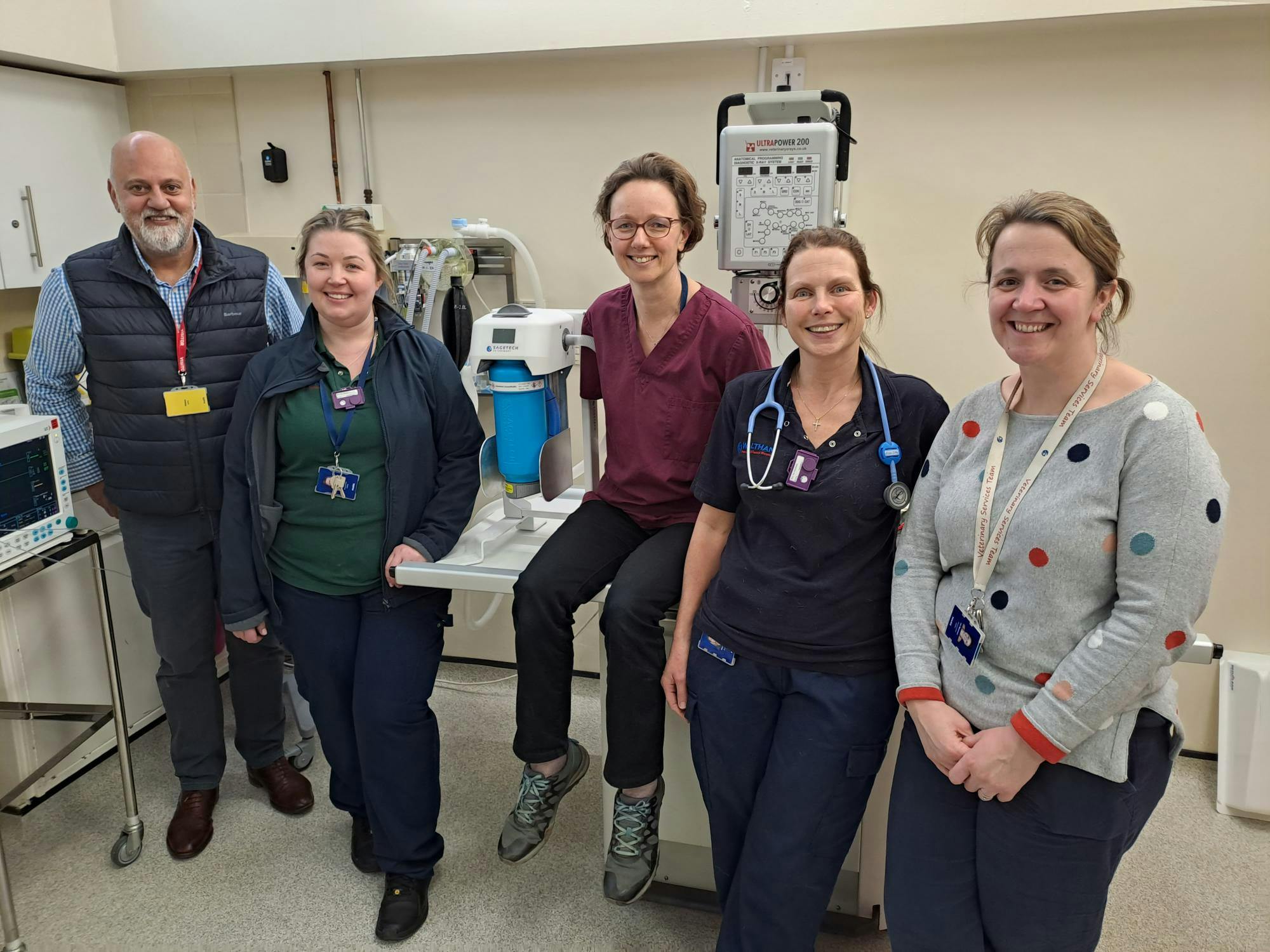 Ellie West, RCVS and EBVS European specialist in veterinary anesthesia and analgesia and SageTech Waltham Team (Image courtesy of Mars Veterinary Health)